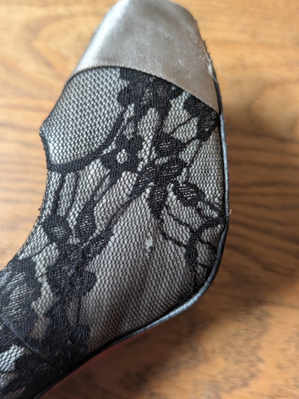 Paris Hilton Black Lace Peep Toe Heels Satin Bow Size 9 M Stiletto Pumps Y2K - Picture 9 of 15
